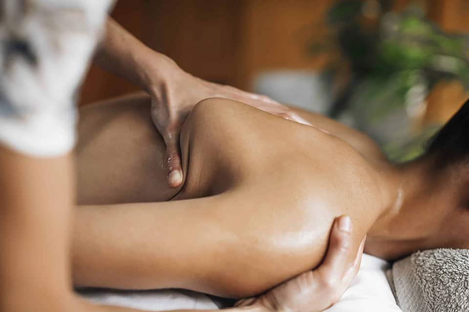 ayurvedische-massage-1-schouderblad